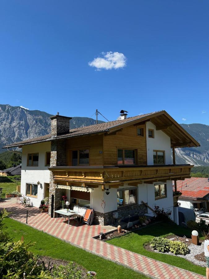 Apart Schoene Aussicht Sautens Exterior photo